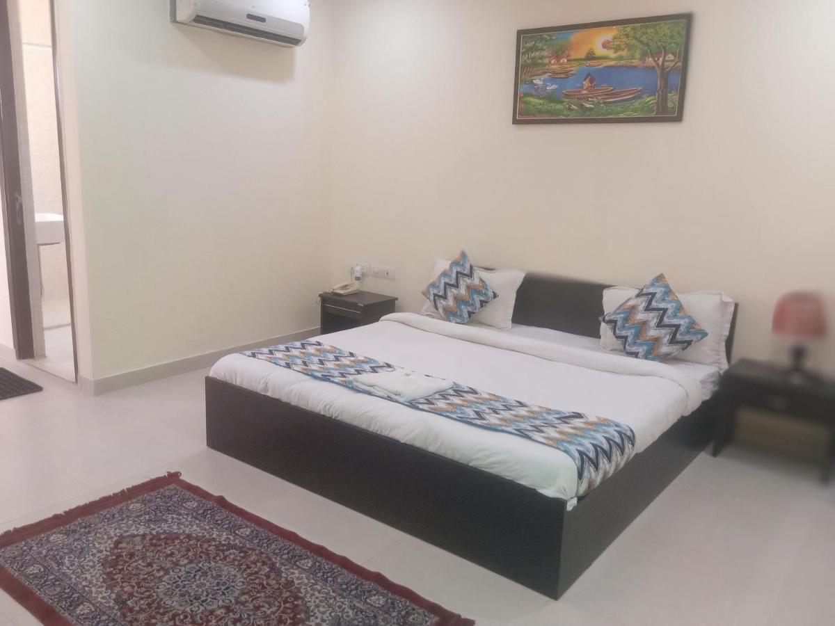 Hotel The Am Bliss Gurgaon Esterno foto