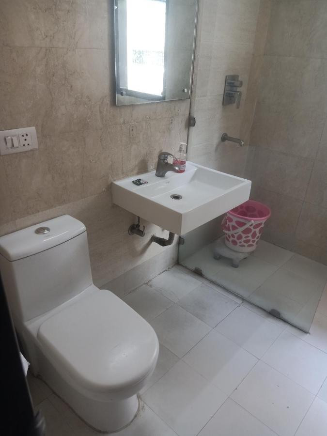 Hotel The Am Bliss Gurgaon Esterno foto
